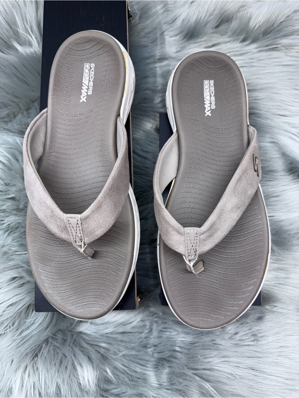 Skechers On-The-Go 600 Flip Flop Sandals Size 10 - Picture 2 of 7